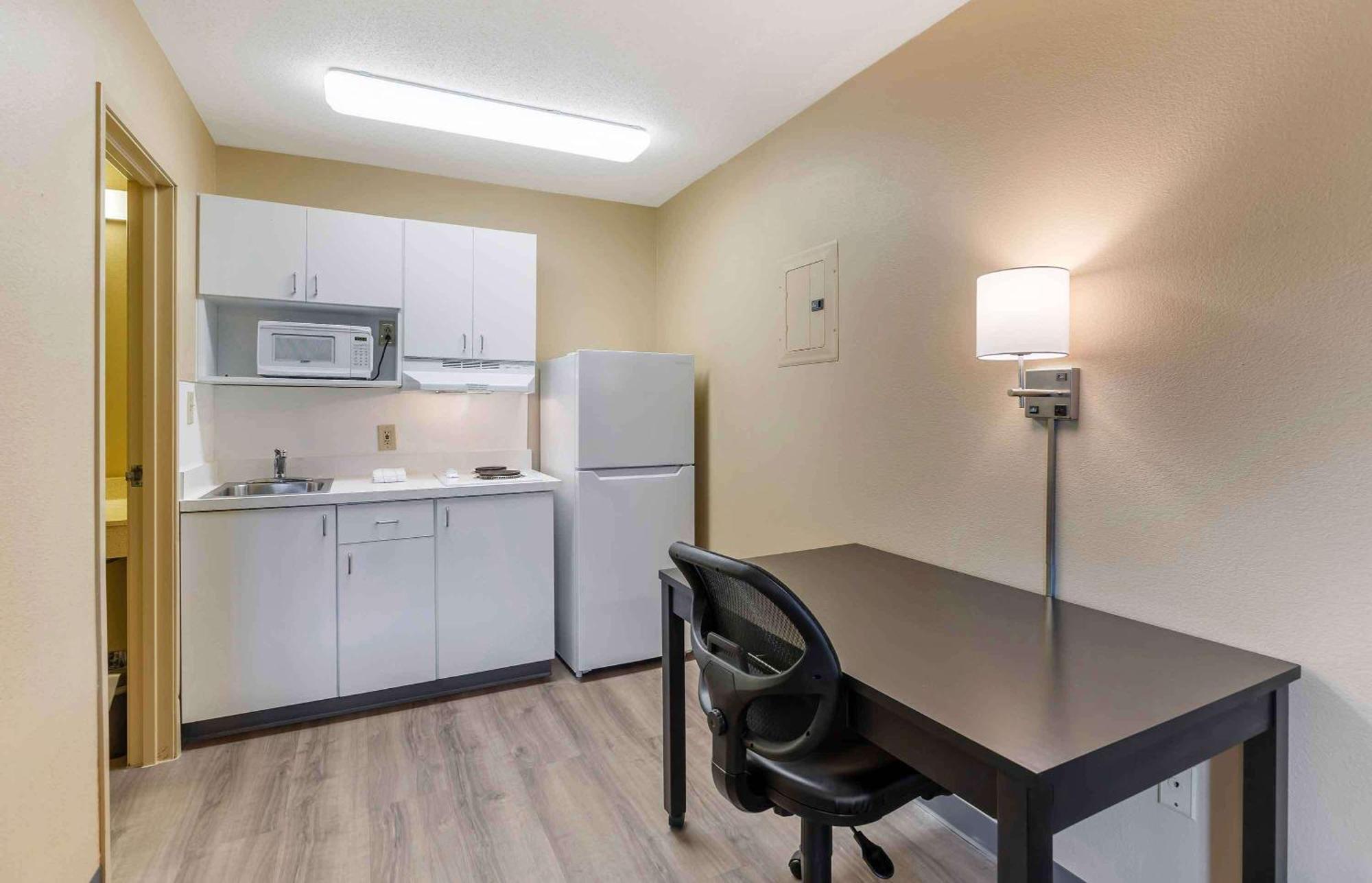 Extended Stay America Suites - St Louis - Westport - E Lackland Rd Мериленд Хайтс Екстериор снимка