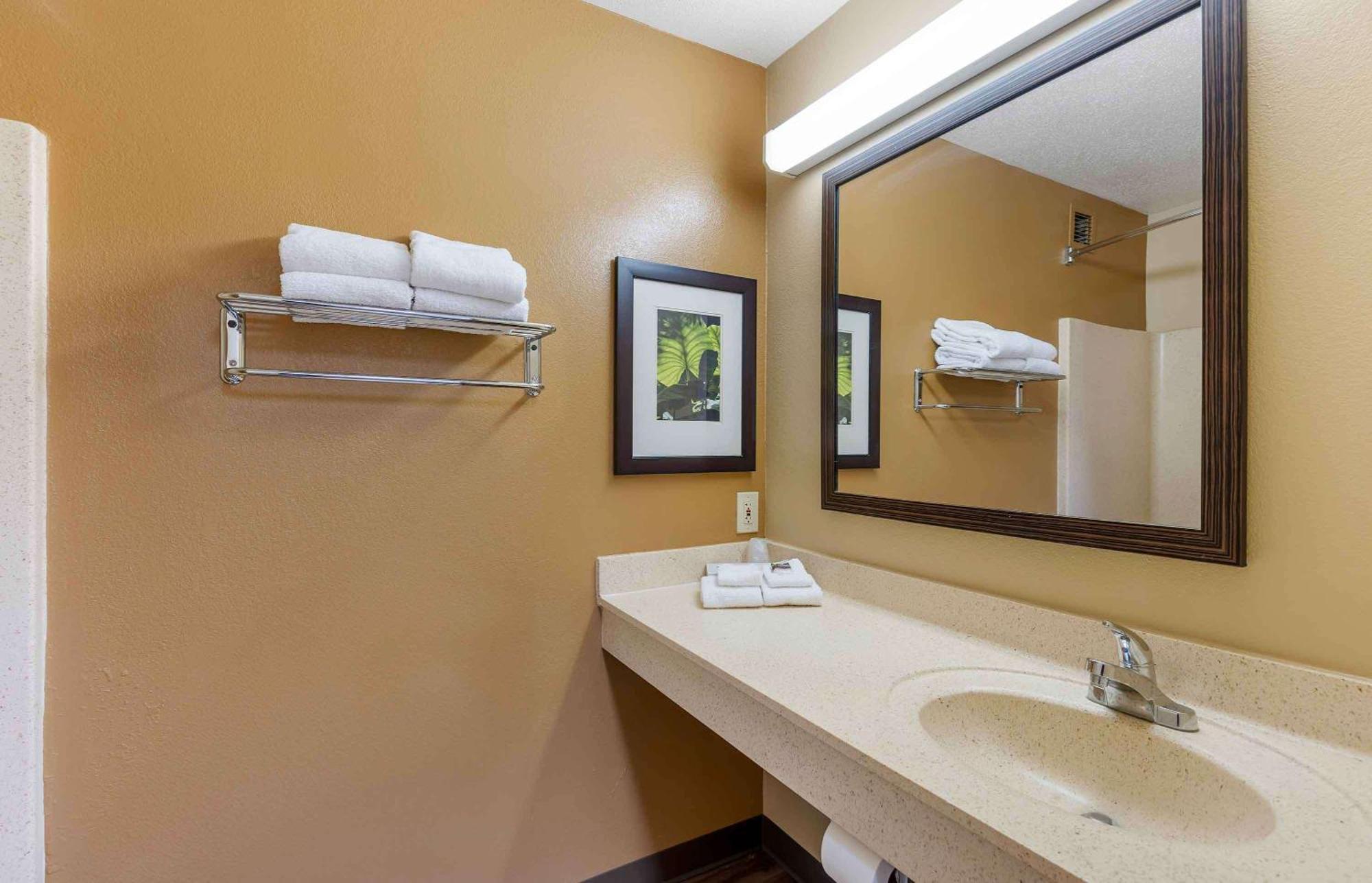 Extended Stay America Suites - St Louis - Westport - E Lackland Rd Мериленд Хайтс Екстериор снимка