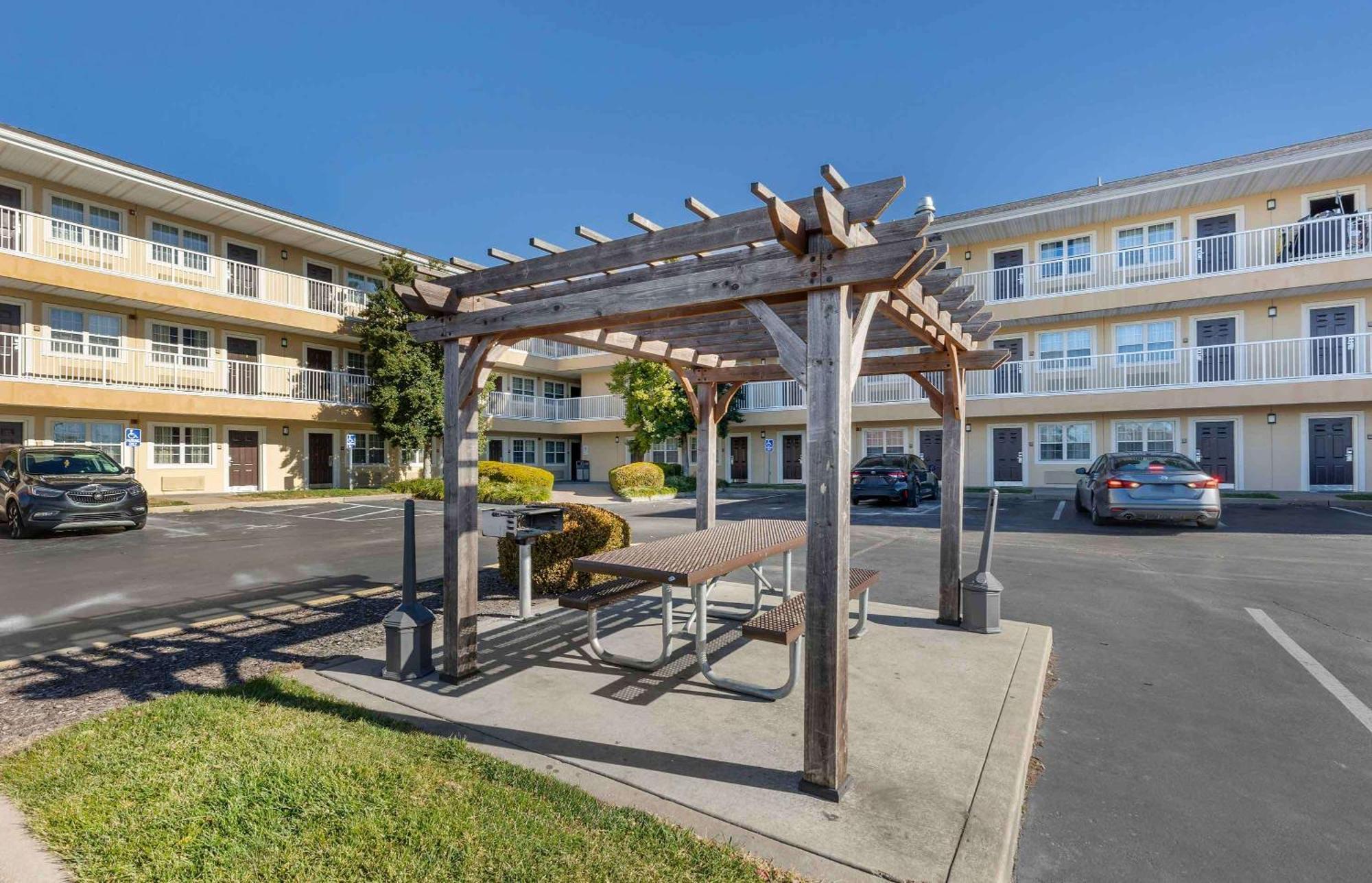 Extended Stay America Suites - St Louis - Westport - E Lackland Rd Мериленд Хайтс Екстериор снимка